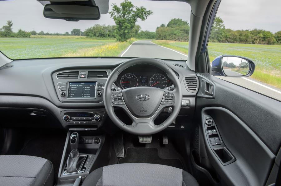 Торпедо Hyundai i20 (IB) 2018 года  (UK) (фото 32 из 40)